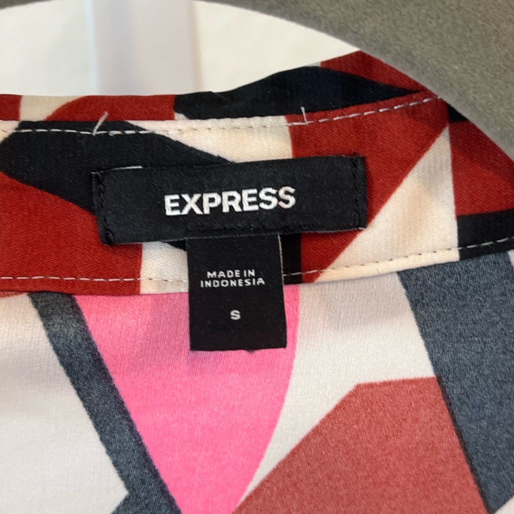 Express Multicolor Geometric Dress - Picture 5 of 9